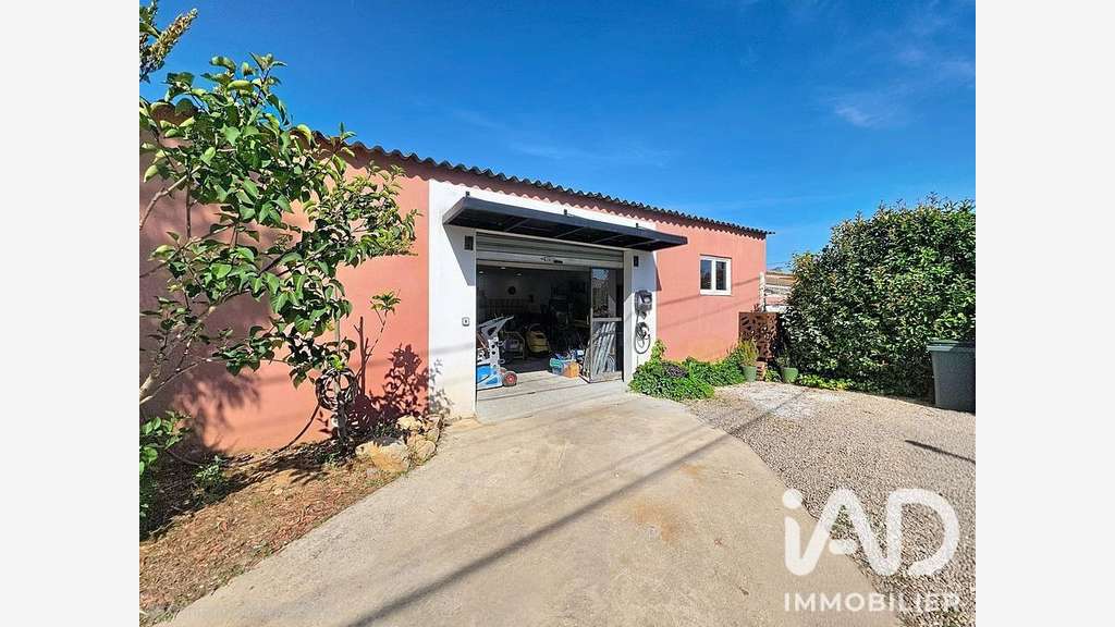 Vente ensemble immobilier 300m² à Rougiers