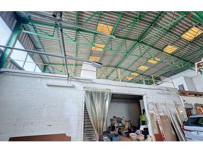 Vente Locaux d'activités - Entrepôts à Tinqueux