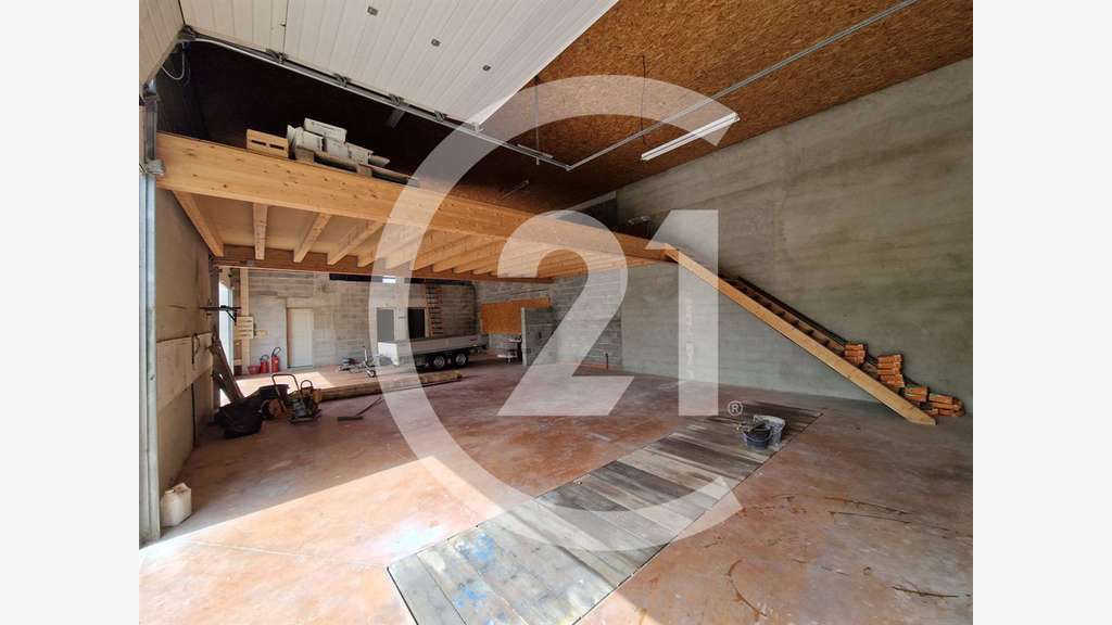 AV ensemble immobilier professionnel à Valence