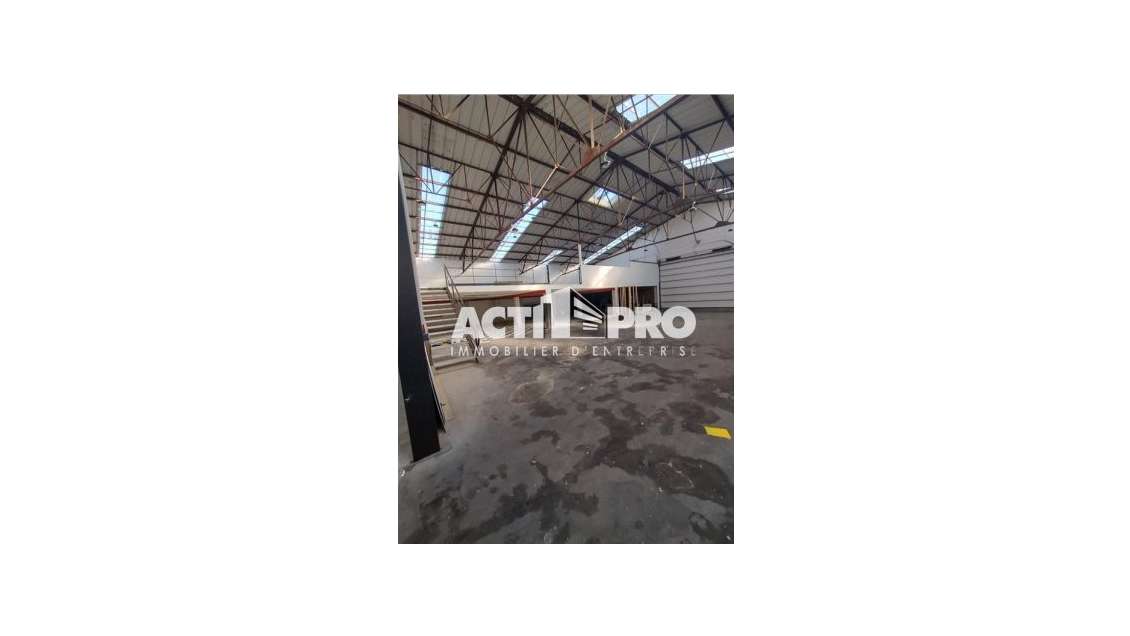 Vente entrepôt de 1400m² en Pyrenees Orientales