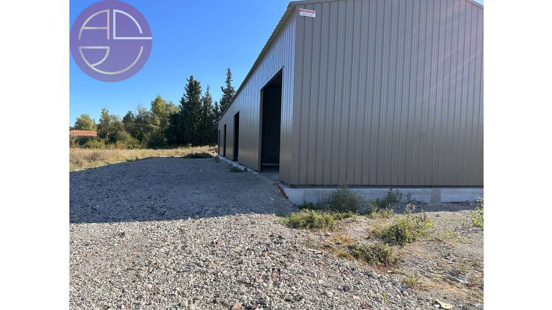 A vendre entrepôt 662m² au Sud Est de Toulouse