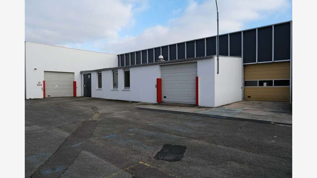 À vendre entrepôt de 6635m² à Châlons-en-Champagne