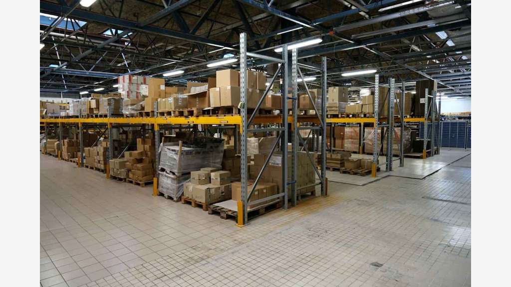 À vendre entrepôt de 6635m² à Châlons-en-Champagne