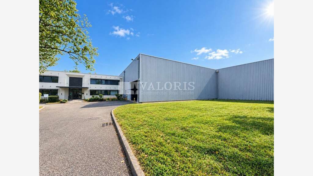 Entrepôt logistique 3207m² à vendre à Chaponost