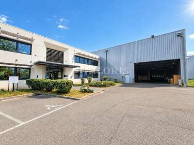 Entrepôt logistique 3207m² à vendre à Chaponost