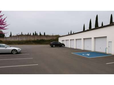 Vente Locaux d'activités - Entrepôts à Nîmes