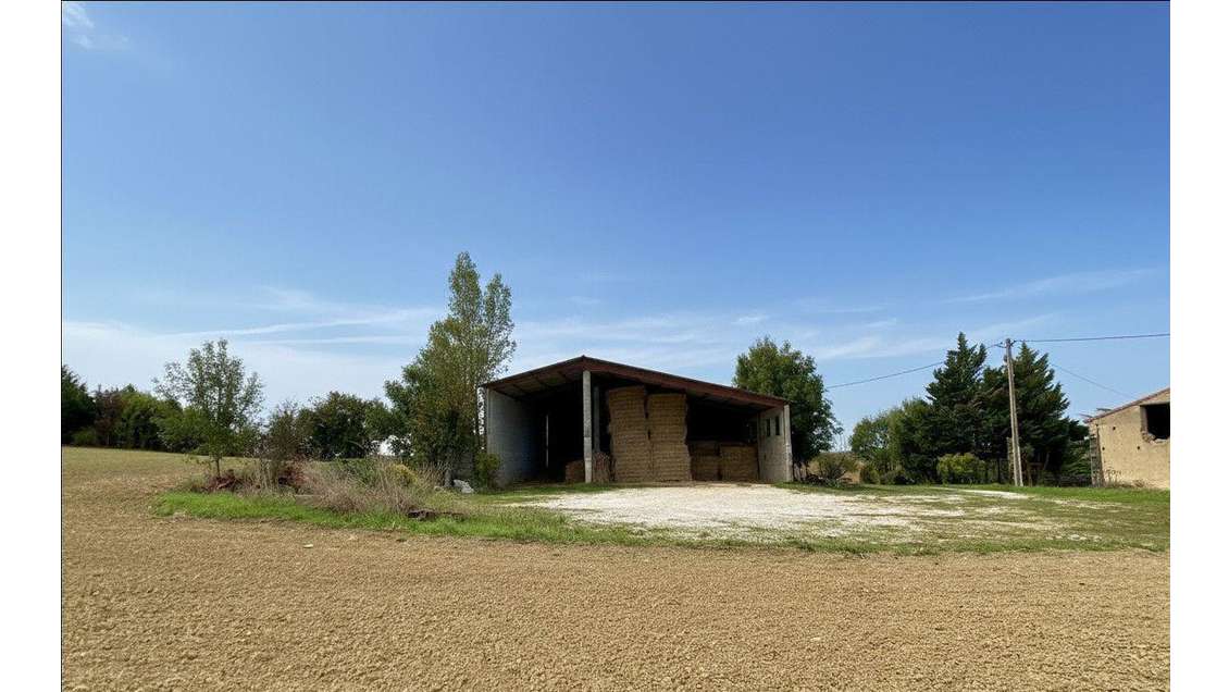 Vente hangar de 360m² à Saint Félix Lauragais