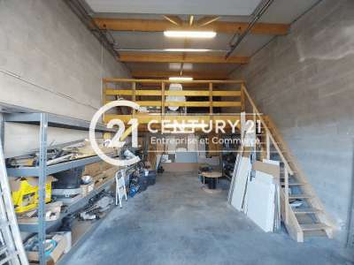 Vente entrepôt 64m² zone de Beslon à La Baule