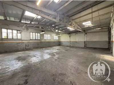 Vente entrepôt spacieux 280m² à Nice Cessole
