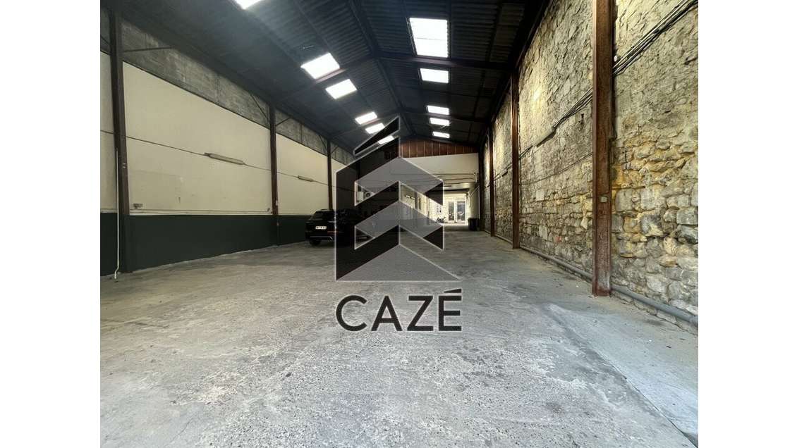 Vente entrepôt 332m² à Bordeaux gare Saint Jean