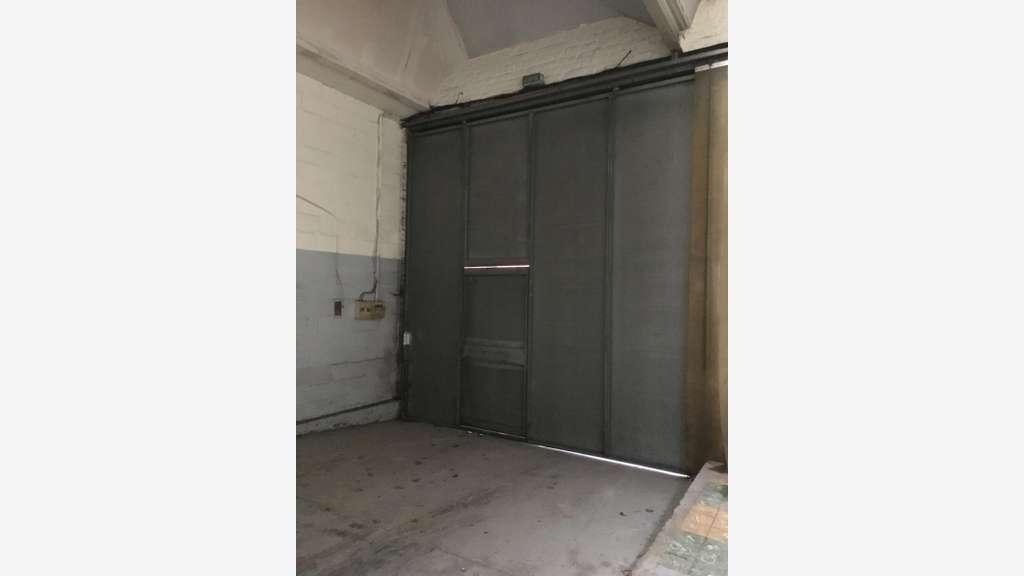 À vendre entrepôt en bon état 1010m² à Roubaix 