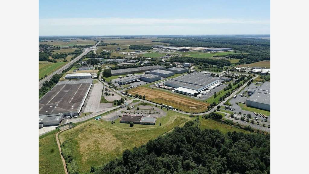Vente entrepôt 6000m² divisible à Rouen ZA