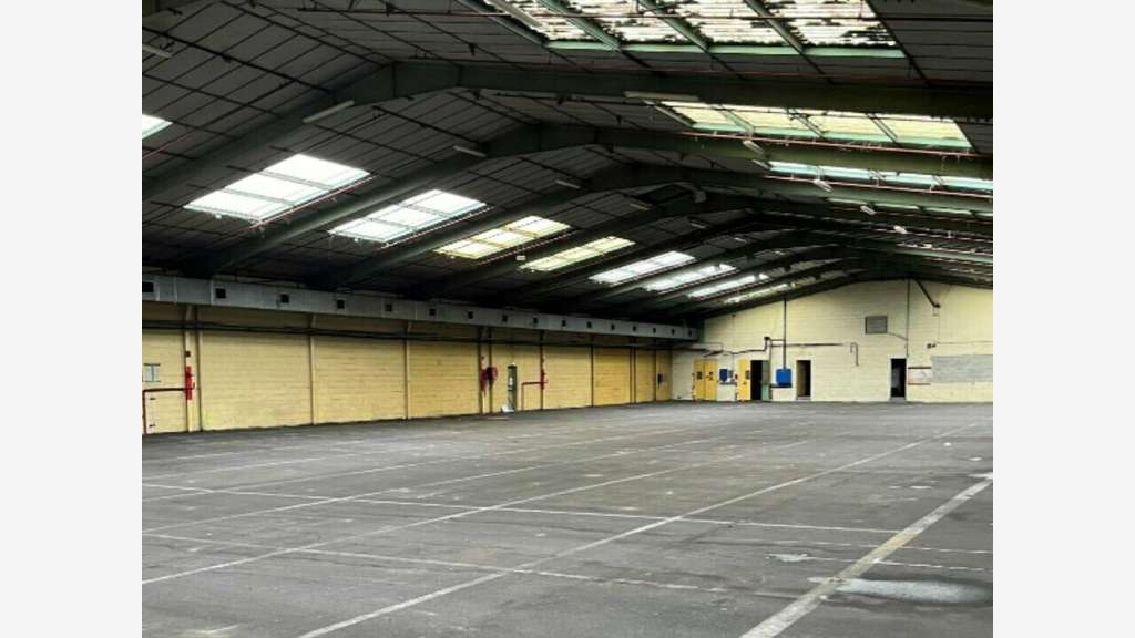 Vente entrepôt 6000m² divisible à Rouen ZA