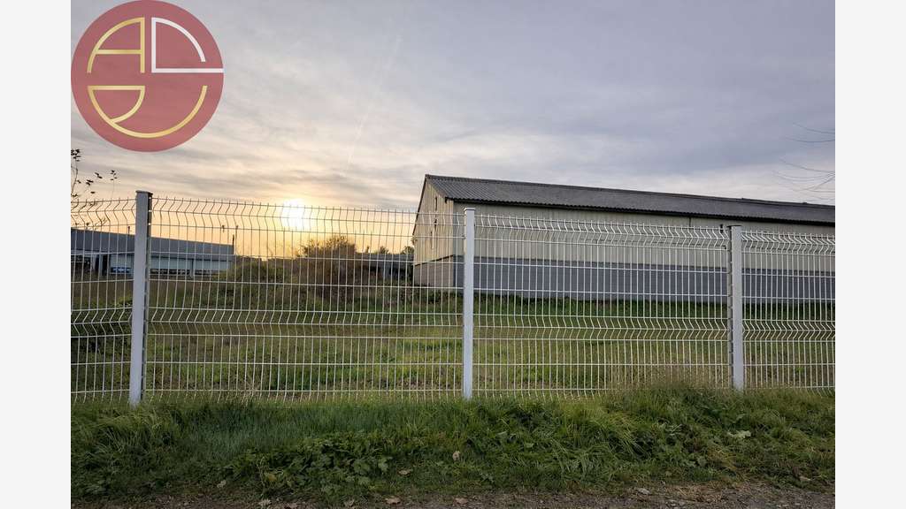 Vente entrepôt 1800m² à rénovér Toulouse Nord Est