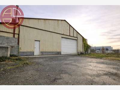 Vente entrepôt 1800m² à rénovér Toulouse Nord Est