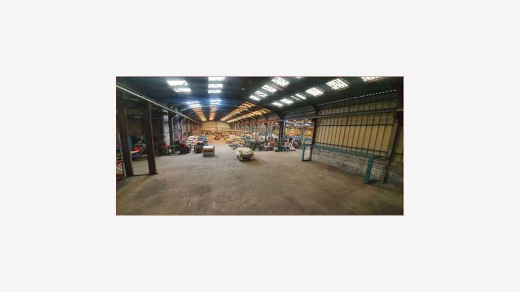 À vendre locaux industriels 3800m² à Vendegies 
