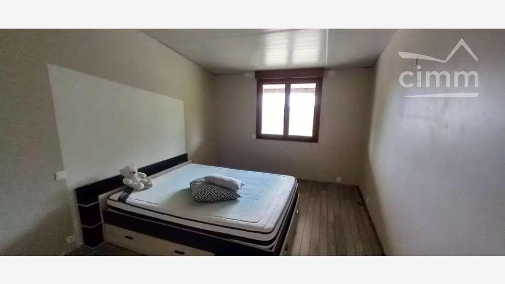 Vente grand entrepôt 662m² bien situé à Contres