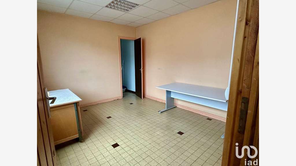 Vente local commercial 1083m² à Albertville