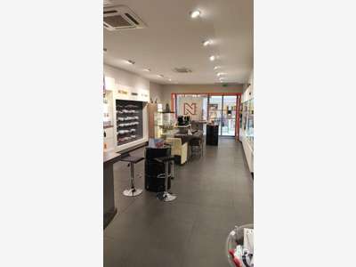 Vente local commercial 82m² à Bagnols-sur-Cèze