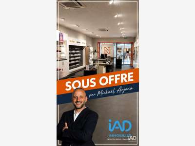Vente local commercial 82m² à Bagnols-sur-Cèze