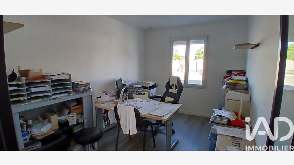 Vente local artisanal de 390m² Bazoges-en-Paillers