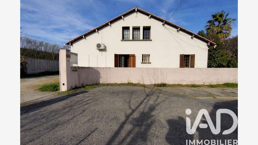 Vente maison avec garage et atelier à Beaucaire