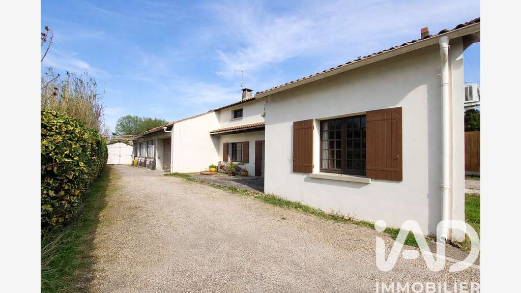 Vente maison avec garage et atelier à Beaucaire