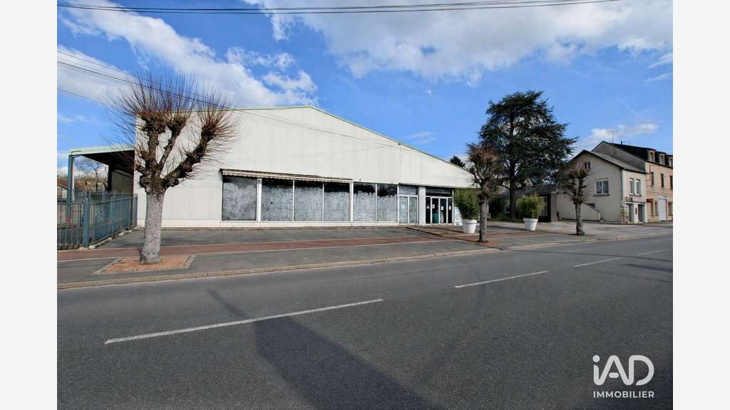 Vente locaux 800m² à Bonny-sur-Loire
