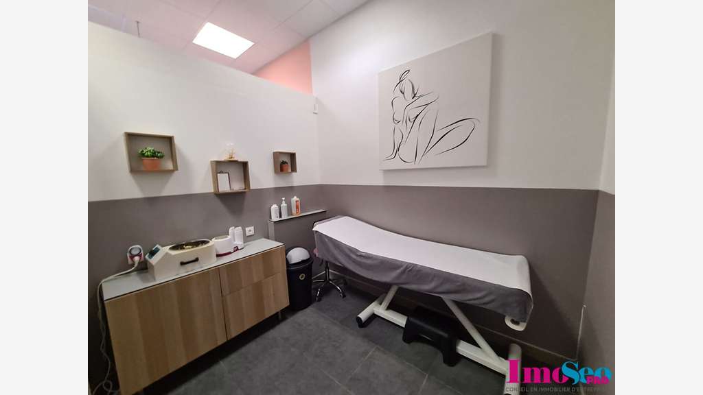 Local commercial 24m² à vendre Bordeaux St Michel