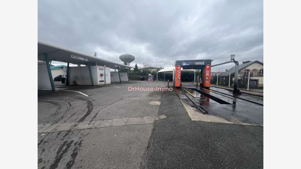 Vente commerce de 176m² sur axe passant à Bourges