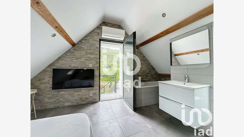 Vente Loft rénové de 42m² à Campan