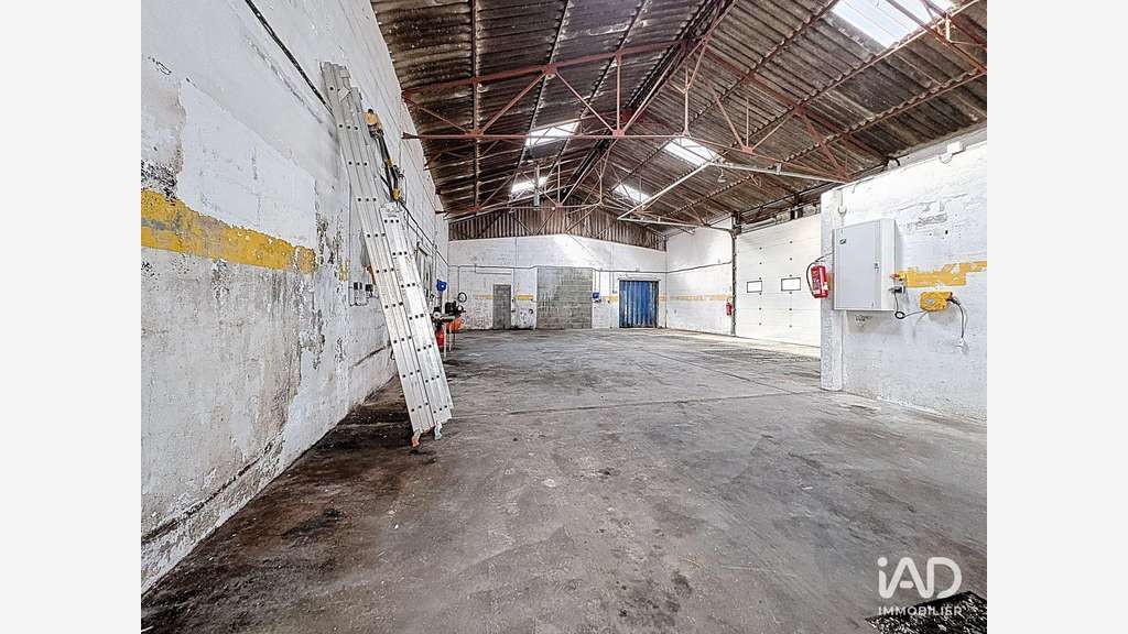 Vente ensemble immobilier empl N°1 à Charron
