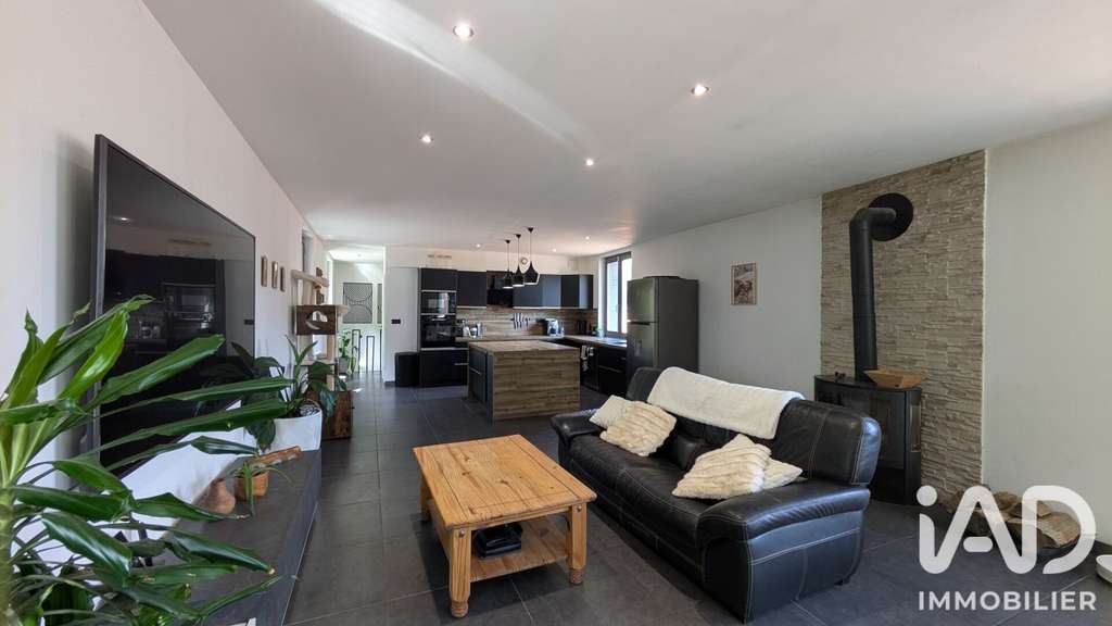 Vente local 124m² à Chomérac