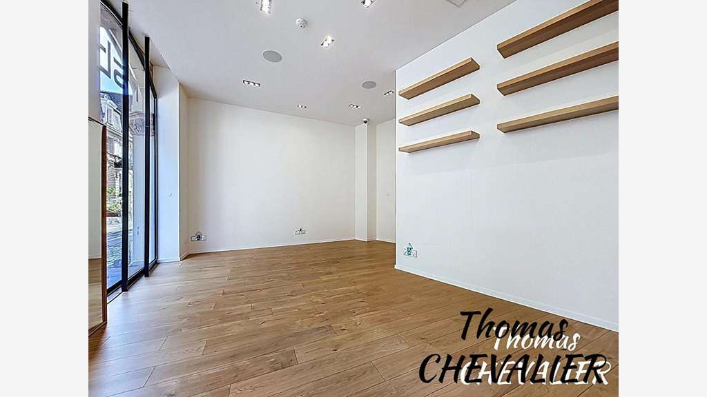 DAB local 105m² hypercentre Colmar emplacement N°1