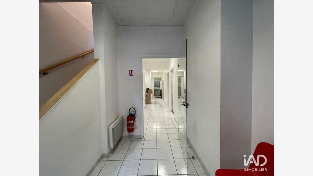 Vente local professionnel 146m² à Dammarie-les-Lys