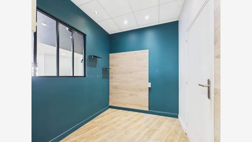 Murs commerciaux 63m² à vendre à Darnétal
