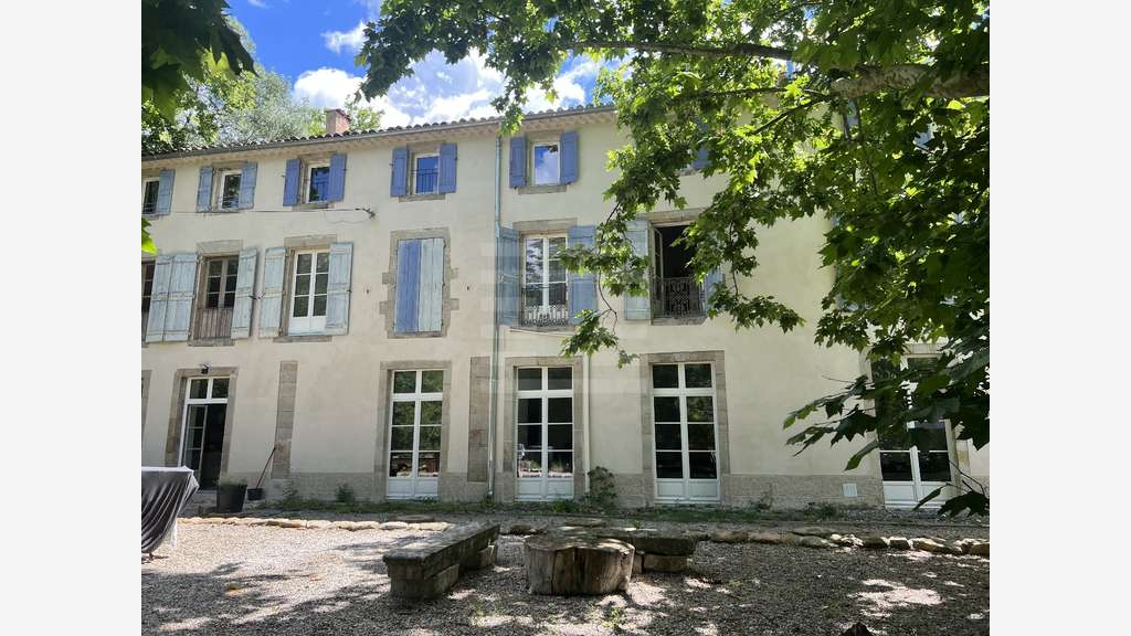 AV domaine d'exception 350m² Béziers cadre idéal