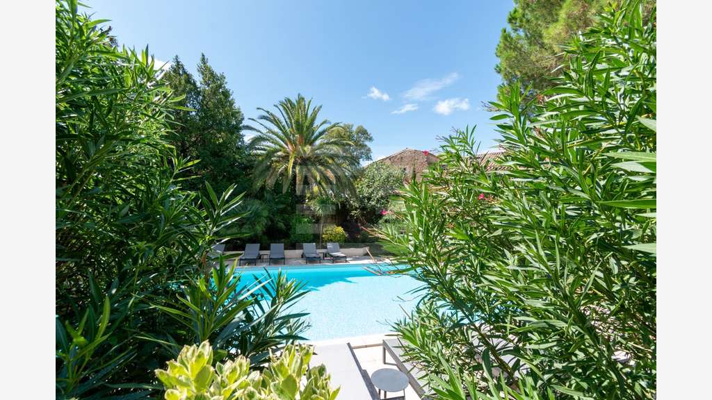 Vente magnifique maison d'hôtes proche d'Olonzac