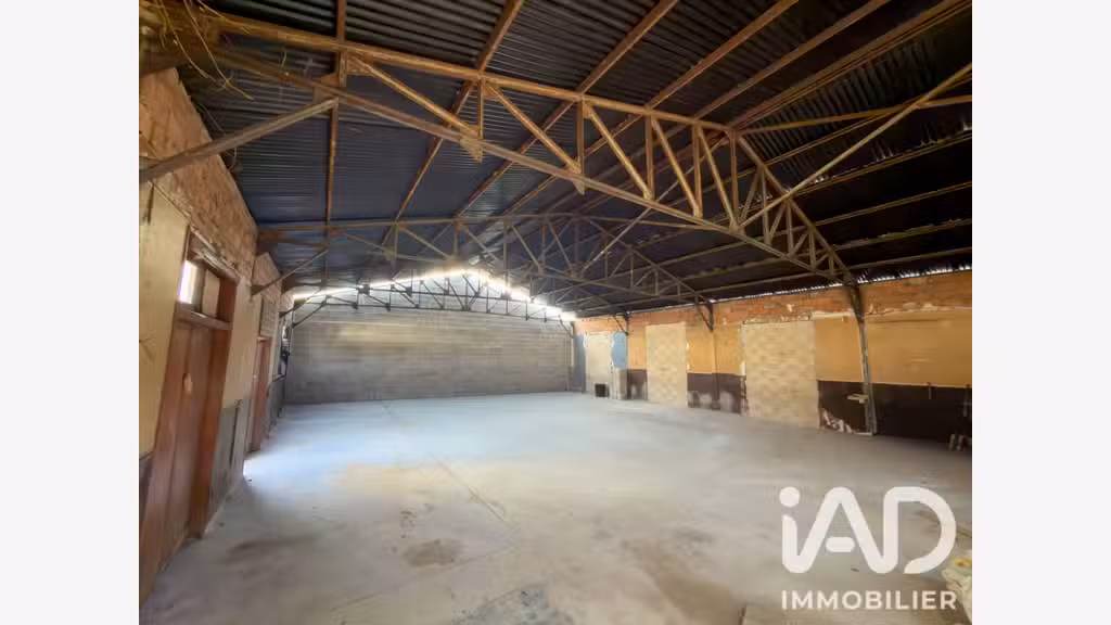 Vente bâtiment 168m² avec terrain à Épernay