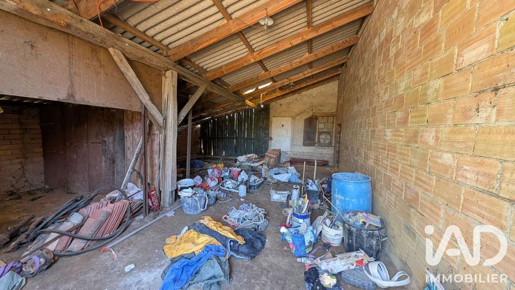 AV ensemble immobilier mixte 135m² à Giroussens 