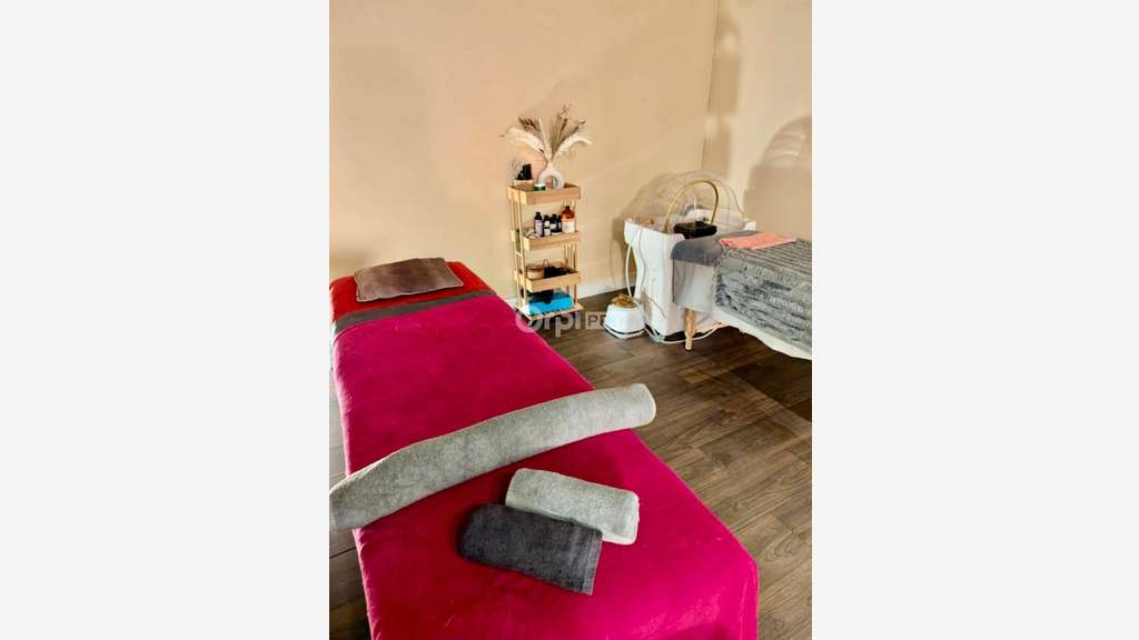 Local neuf 60m² R+1 à vendre à La Seyne-Sur-Mer
