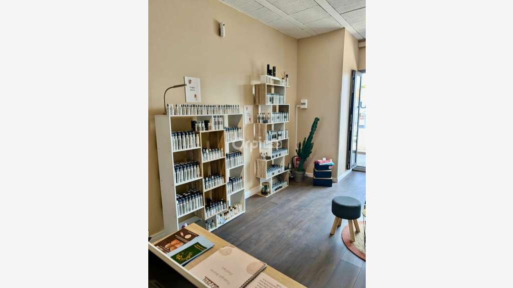 Local neuf 60m² R+1 à vendre à La Seyne-Sur-Mer