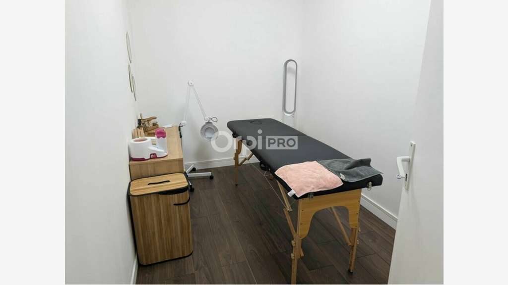 Local neuf 60m² R+1 à vendre à La Seyne-Sur-Mer
