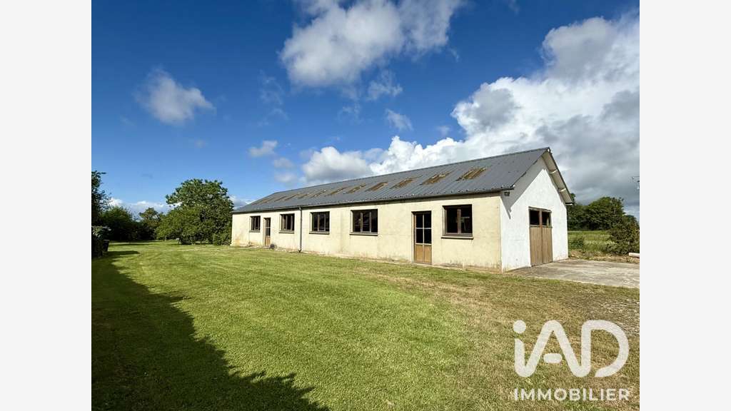 AV Ancien atelier d'ébéniste 216m² à L'Hôtellerie