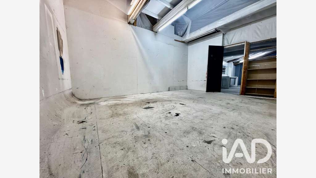 Vente atelier dépôt de 190m² à La Fouillouse