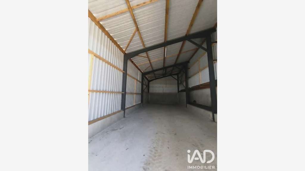 Vente entrepôt stockage 1700m² à La Possonnière