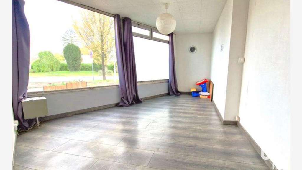 Vente boutique 72m² à La Ville-Aux-Dames