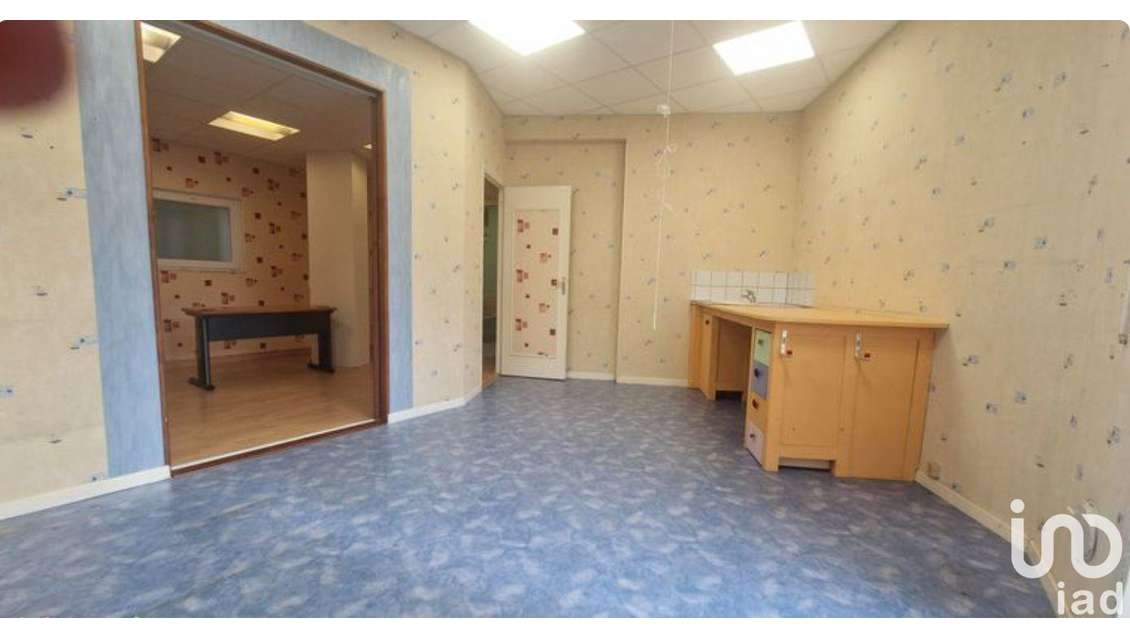 Vente boutique 72m² à La Ville-Aux-Dames