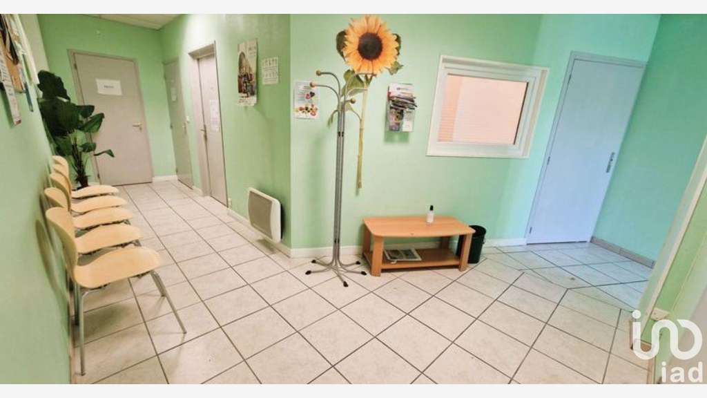 Vente boutique 72m² à La Ville-Aux-Dames