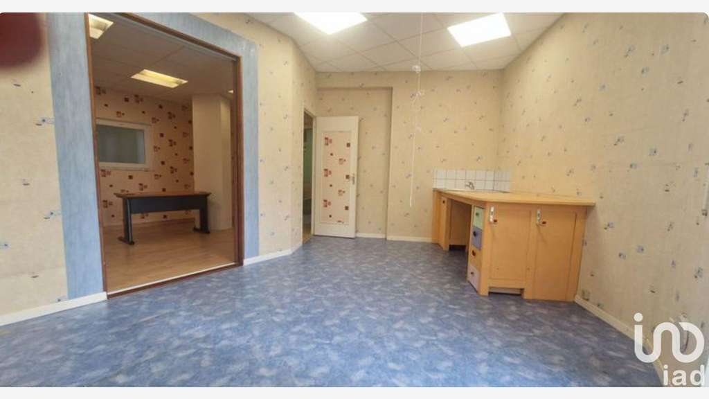 Vente boutique 72m² à La Ville-Aux-Dames